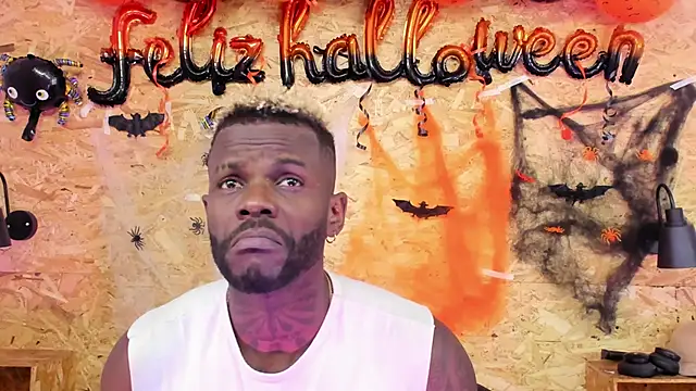 santiblack7 online show from 10/28/25, 07:38