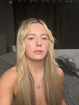 Snapshot of sammie-99 chatting on 03/05/26, 11:23 sammie-99 online show from 03/05/26, 11:23