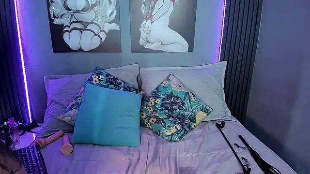 Snapshot of Zara_Snow chatting on 11/20/25, 01:17 Zara Snow online show from 11/20/25, 01:17