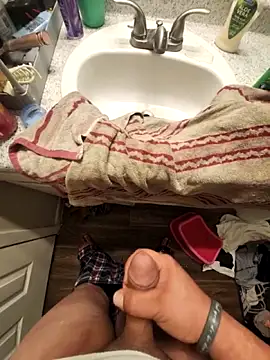 Snapshot of Biglou97 chatting on 12/22/25, 07:49 Biglou97 online show from 12/22/25, 07:49