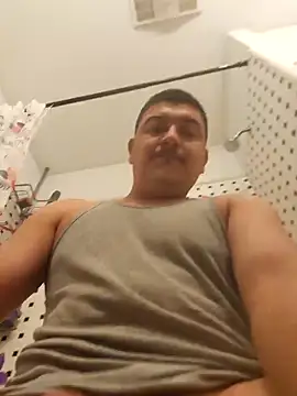 Snapshot of Biglou97 chatting on 03/22/26, 09:56 Biglou97 online show from 03/22/26, 09:56