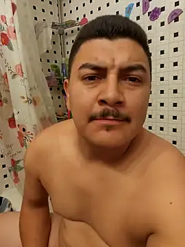 Snapshot of Biglou97 chatting on 04/07/26, 09:37 Biglou97 online show from 04/07/26, 09:37