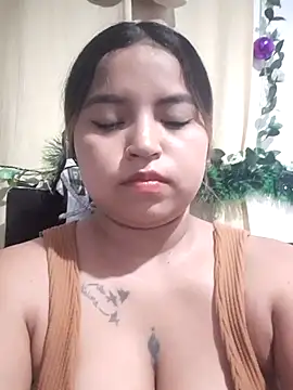 Snapshot of Emily_Lit chatting on 12/21/25, 04:52 Emily Lit online show from 12/21/25, 04:52