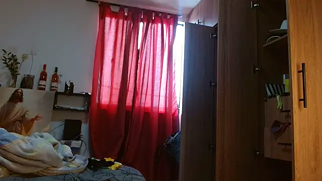 Snapshot of naiaratobon__ chatting on 01/13/26, 03:06 naiaratobon online show from 01/13/26, 03:06