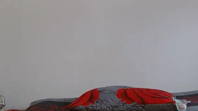 Snapshot of naiaratobon__ chatting on 02/19/26, 06:37 naiaratobon online show from 02/19/26, 06:37