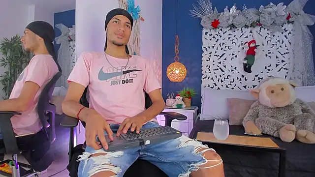 Adonis WB online show from 12/04/25, 08:28