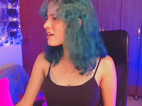 Snapshot of LITTLENAMI_ chatting on 10/14/25, 08:09 LITTLENAMI  online show from 10/14/25, 08:09