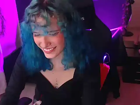 Snapshot of LITTLENAMI_ chatting on 10/25/25, 02:56 LITTLENAMI  online show from 10/25/25, 02:56