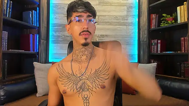 Snapshot of Donovan_Desmond chatting on 09/08/25, 08:30 Donovan Desmond online show from 09/08/25, 08:30