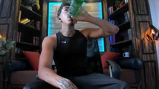 Snapshot of Donovan_Desmond chatting on 09/09/25, 08:19 Donovan Desmond online show from 09/09/25, 08:19