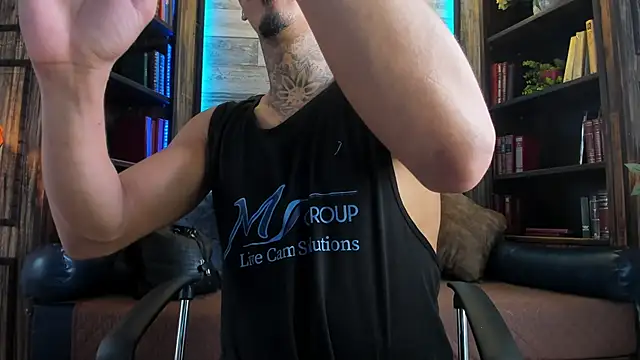 Snapshot of Donovan_Desmond chatting on 09/16/25, 08:10 Donovan Desmond online show from 09/16/25, 08:10