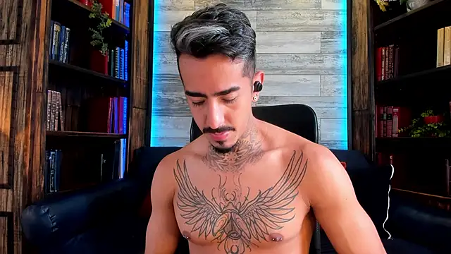 Snapshot of Donovan_Desmond chatting on 12/02/25, 08:15 Donovan Desmond online show from 12/02/25, 08:15