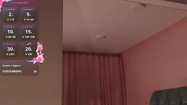 Camila Russoo online show from 02/14/26, 11:18