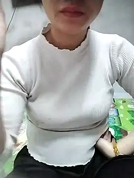 Mie rose online show from 02/06/26, 12:37