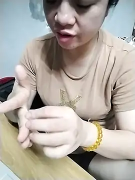 Mie rose online show from 04/08/26, 07:30