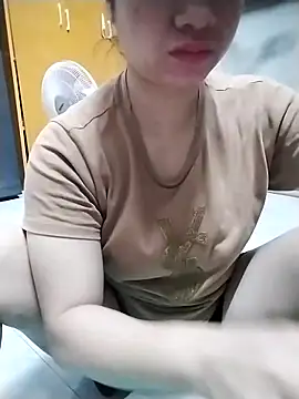 Snapshot of Mie_rose chatting on 04/18/26, 01:31 Mie rose online show from 04/18/26, 01:31