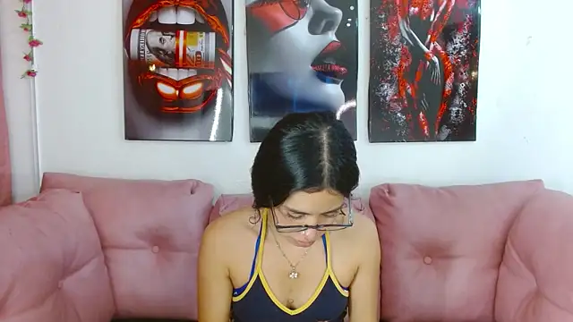 Miahotcs1 online show from 04/08/26, 03:23