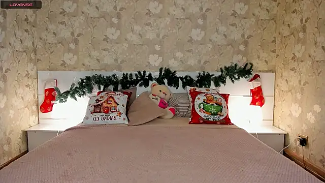 Snapshot of mishapallmer chatting on 12/20/25, 03:13 mishapallmer online show from 12/20/25, 03:13