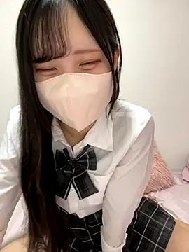 Snapshot of noa_uxu chatting on 09/20/25, 05:08 noa uxu online show from 09/20/25, 05:08