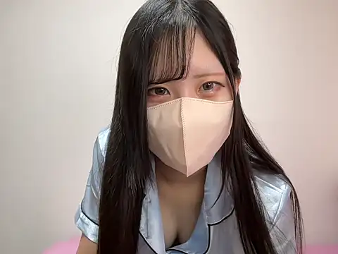 Snapshot of noa_uxu chatting on 10/13/25, 12:32 noa uxu online show from 10/13/25, 12:32