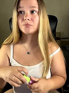 CaramelleSugar  online show from 09/26/25, 05:39