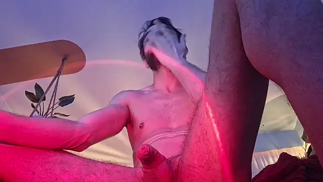 Snapshot of squirtproff chatting on 11/24/25, 02:11 squirtproff online show from 11/24/25, 02:11