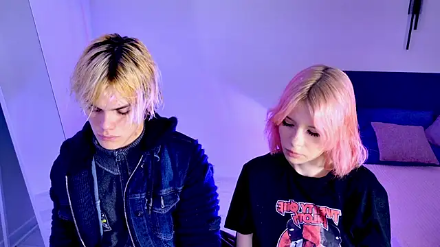 Bonnie And C1yde online show from 11/08/25, 05:12