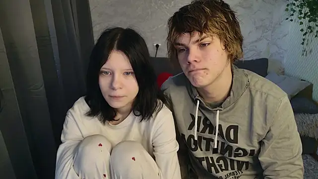 Snapshot of Bonnie_And_C1yde chatting on 03/08/26, 05:11 Bonnie And C1yde online show from 03/08/26, 05:11