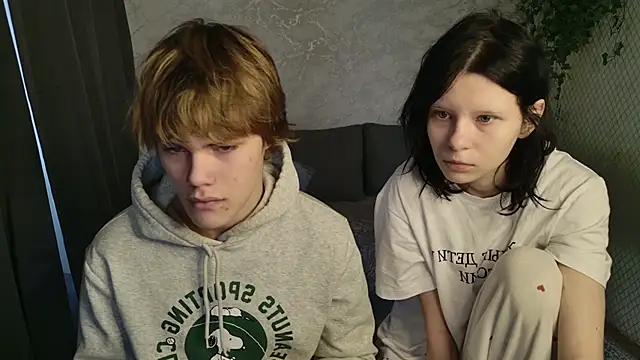 Snapshot of Bonnie_And_C1yde chatting on 03/10/26, 05:12 Bonnie And C1yde online show from 03/10/26, 05:12