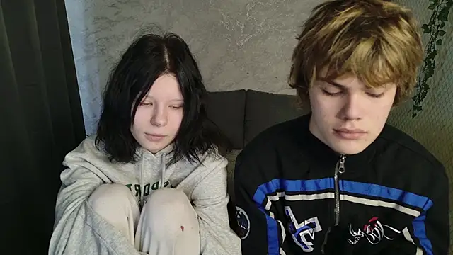 Snapshot of Bonnie_And_C1yde chatting on 03/21/26, 05:12 Bonnie And C1yde online show from 03/21/26, 05:12