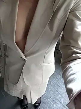 Snapshot of pink-mai chatting on 04/27/26, 07:39 pink-mai online show from 04/27/26, 07:39