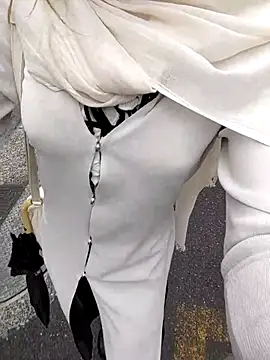 Snapshot of pink-mai chatting on 04/29/26, 12:37 pink-mai online show from 04/29/26, 12:37