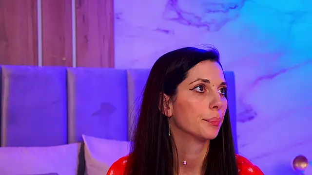 Snapshot of EllyLynn chatting on 12/01/25, 08:58 EllyLynn online show from 12/01/25, 08:58