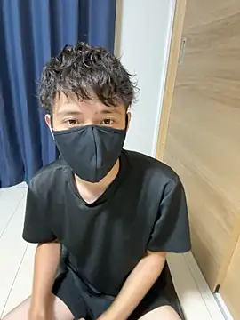 jiji9253 online show from 10/10/25, 12:26