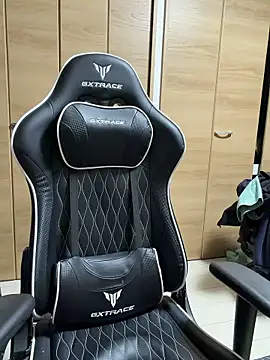 jiji9253 online show from 01/15/26, 12:54