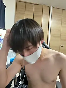 Snapshot of jiji9253 chatting on 03/08/26, 01:15 jiji9253 online show from 03/08/26, 01:15