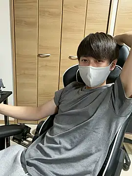 Snapshot of jiji9253 chatting on 04/05/26, 01:19 jiji9253 online show from 04/05/26, 01:19