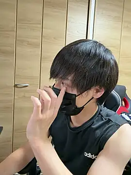 Snapshot of jiji9253 chatting on 05/21/26, 12:34 jiji9253 online show from 05/21/26, 12:34