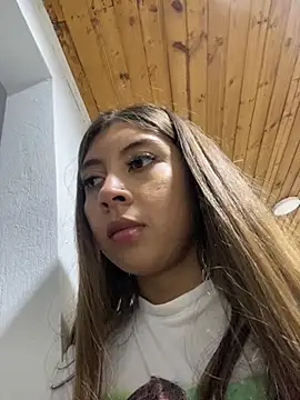 Sara-cooper2 online show from 11/02/25, 10:45