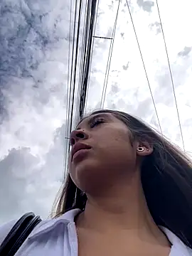 Sara-cooper2 online show from 12/19/25, 07:32