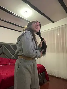 Sara-cooper2 online show from 04/03/26, 02:04