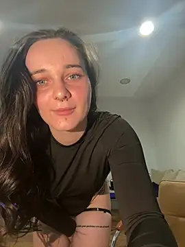 Snapshot of Baby_Eva23 chatting on 02/20/26, 07:14 Baby Eva23 online show from 02/20/26, 07:14