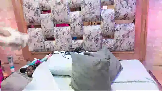 julyana mendez online show from 09/23/25, 07:17