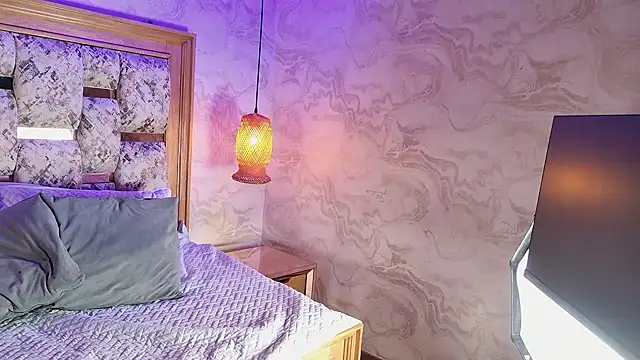 julyana mendez online show from 10/11/25, 07:12