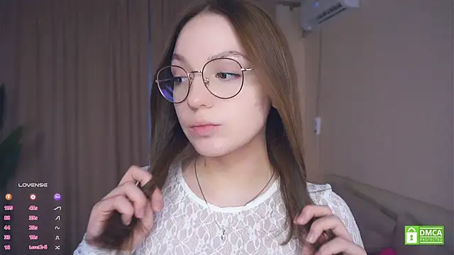 NguyetHankey online show from 09/08/25, 03:44