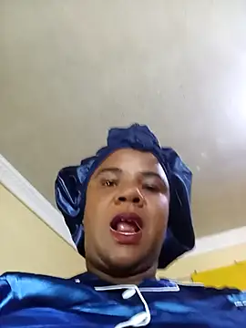 Snapshot of AnnabigpussyXO chatting on 10/11/25, 02:59 AnnabigpussyXO online show from 10/11/25, 02:59