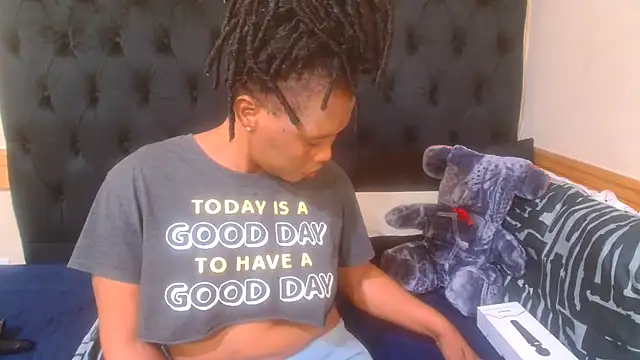 Snapshot of Sexy_PureFire chatting on 11/11/25, 03:56 Sexy PureFire online show from 11/11/25, 03:56