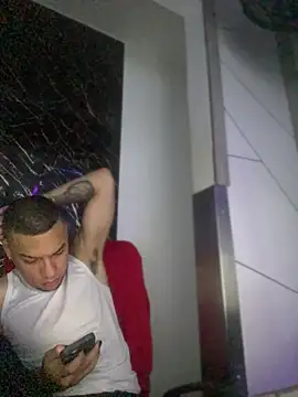 Snapshot of AlphaMasterXxx chatting on 11/13/25, 09:41 AlphaMasterXxx online show from 11/13/25, 09:41