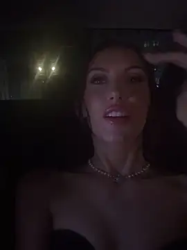 Snapshot of MilaRenee chatting on 09/13/25, 09:58 MilaRenee online show from 09/13/25, 09:58