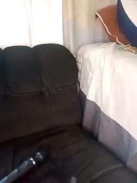 Snapshot of AngelaZamera chatting on 10/10/25, 10:36 AngelaZamera online show from 10/10/25, 10:36